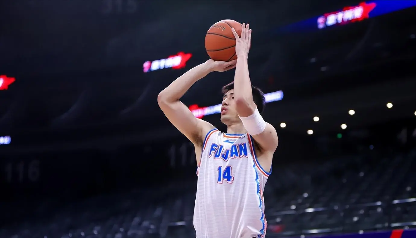 贺希宁, 的射手 贺希宁, 的射手