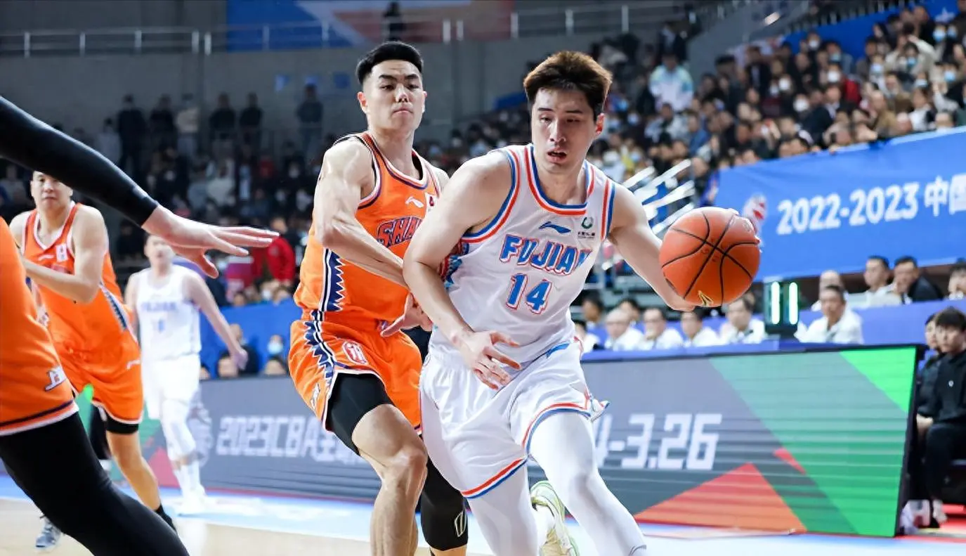 季一共有, 黄毅超上赛 季一共有, 黄毅超上赛